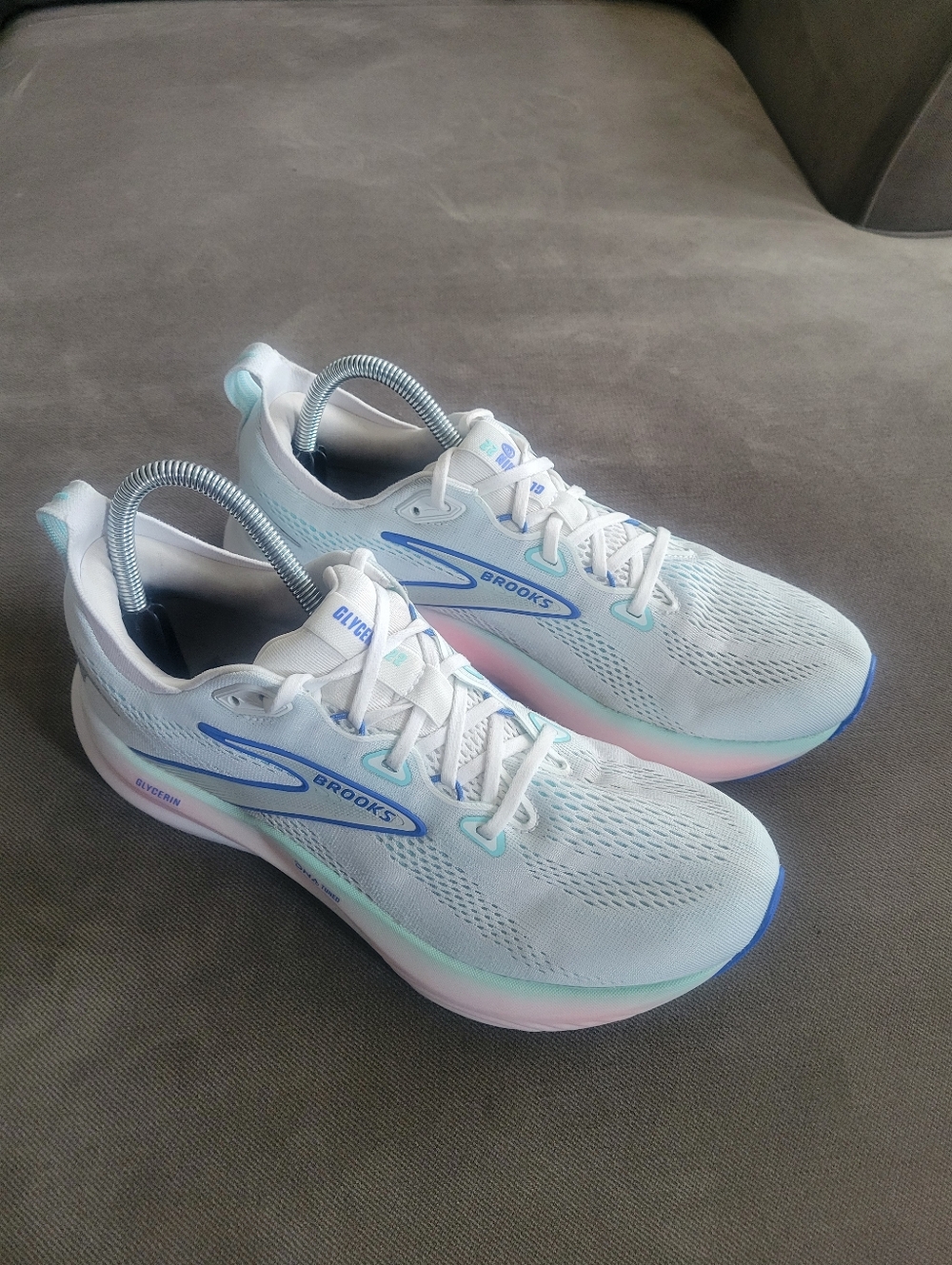 Brooks Glycerin 22 White/Limpet Shell/Amparo Blue 120434-1B-110 Womens US 10.5